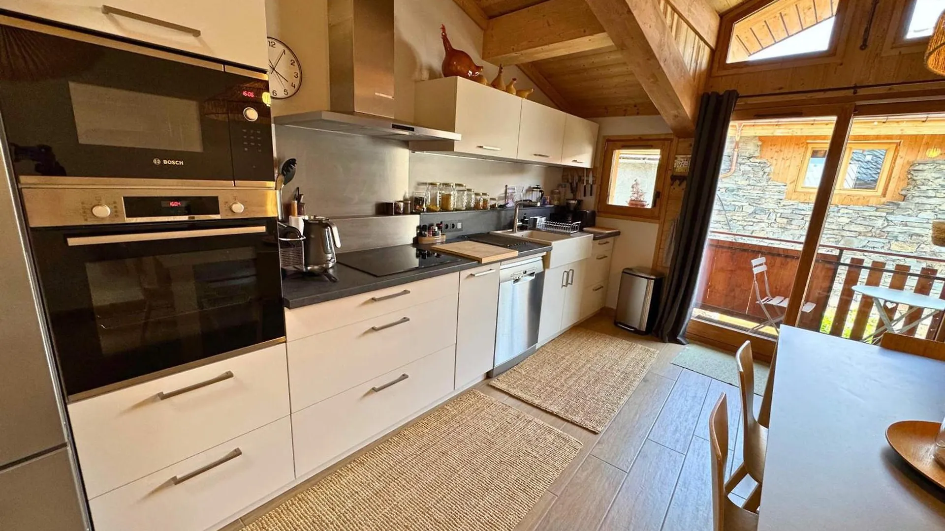 Charmante Maison De Village Renovee 4 Pieces, 3 Niveaux, 80M², 6 Pers, A St Marcel, Proche Pistes Ski. - Fr-1-452-381 Saint-Marcel  Holiday home